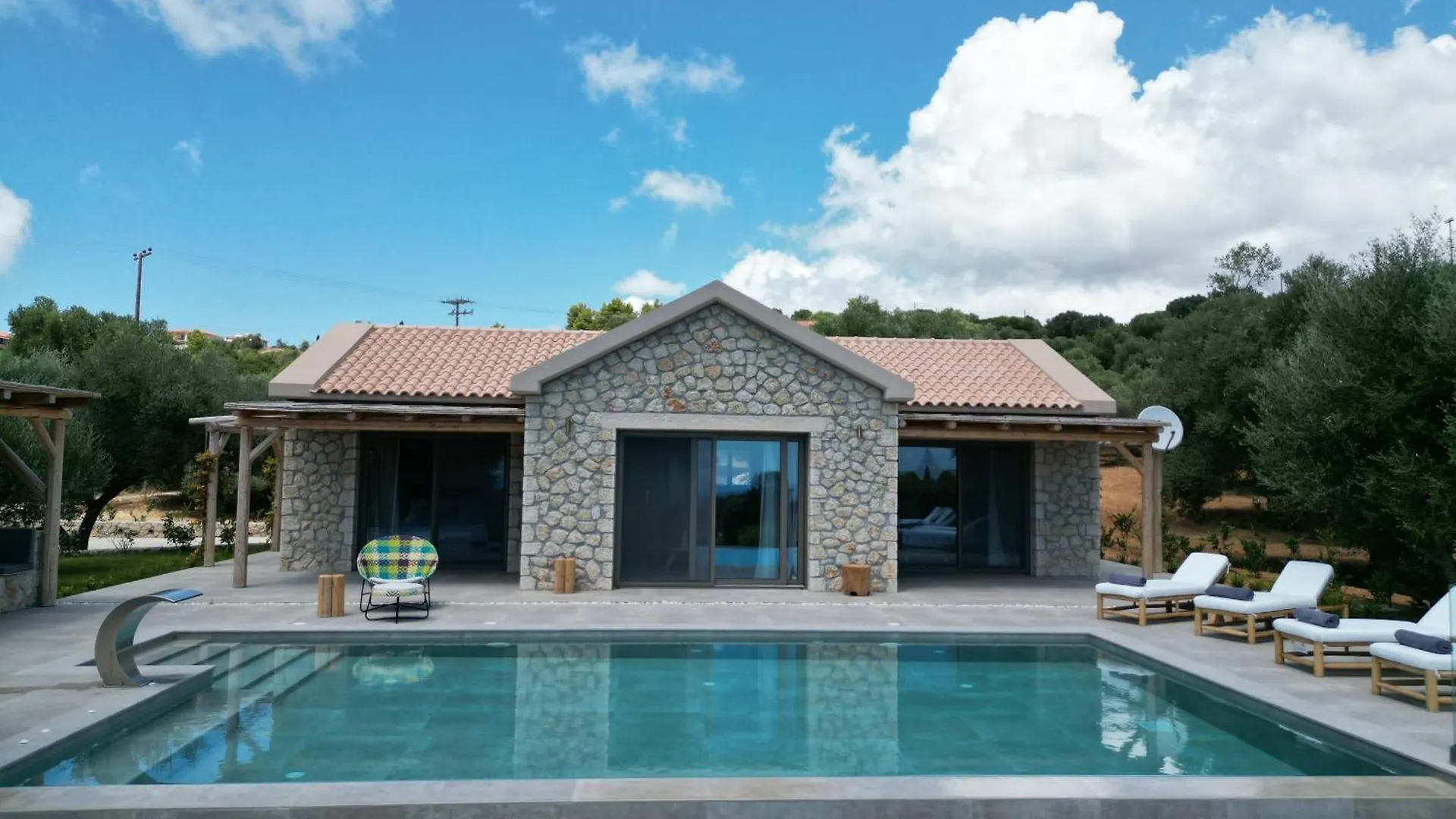 Elaiopetra Kefalonia - Stonehouse Hideaway With Pool - Modern Luxury With Serene Sea And Mountain Views Metaxáta 0*,  ギリシャ